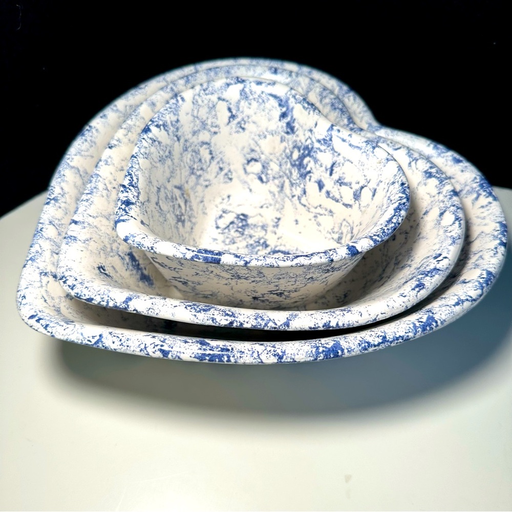 Three Heart Shape Large Ceramic Nesting Bowls White and Blue